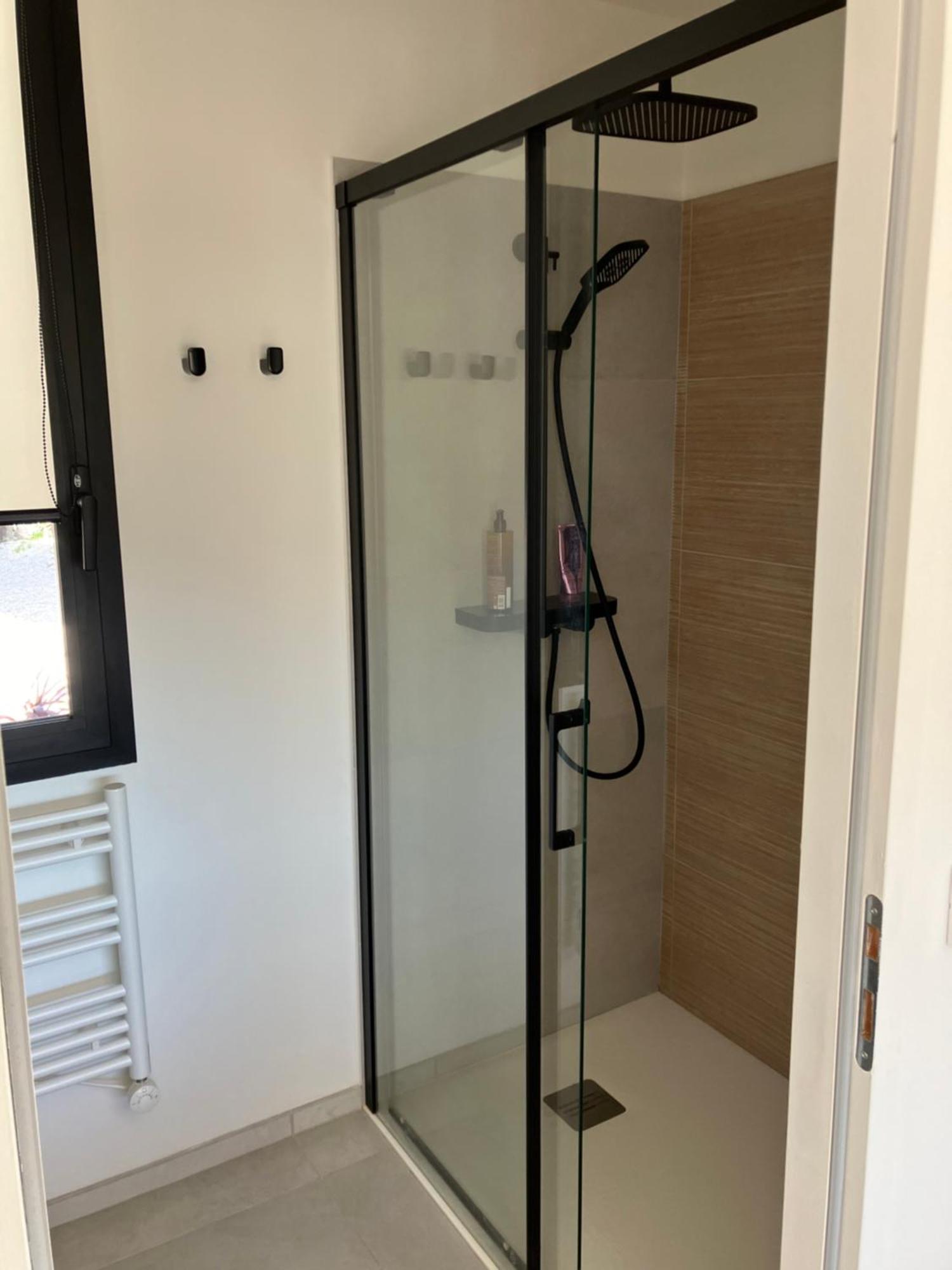 Autonome Acces Piscine Homestay